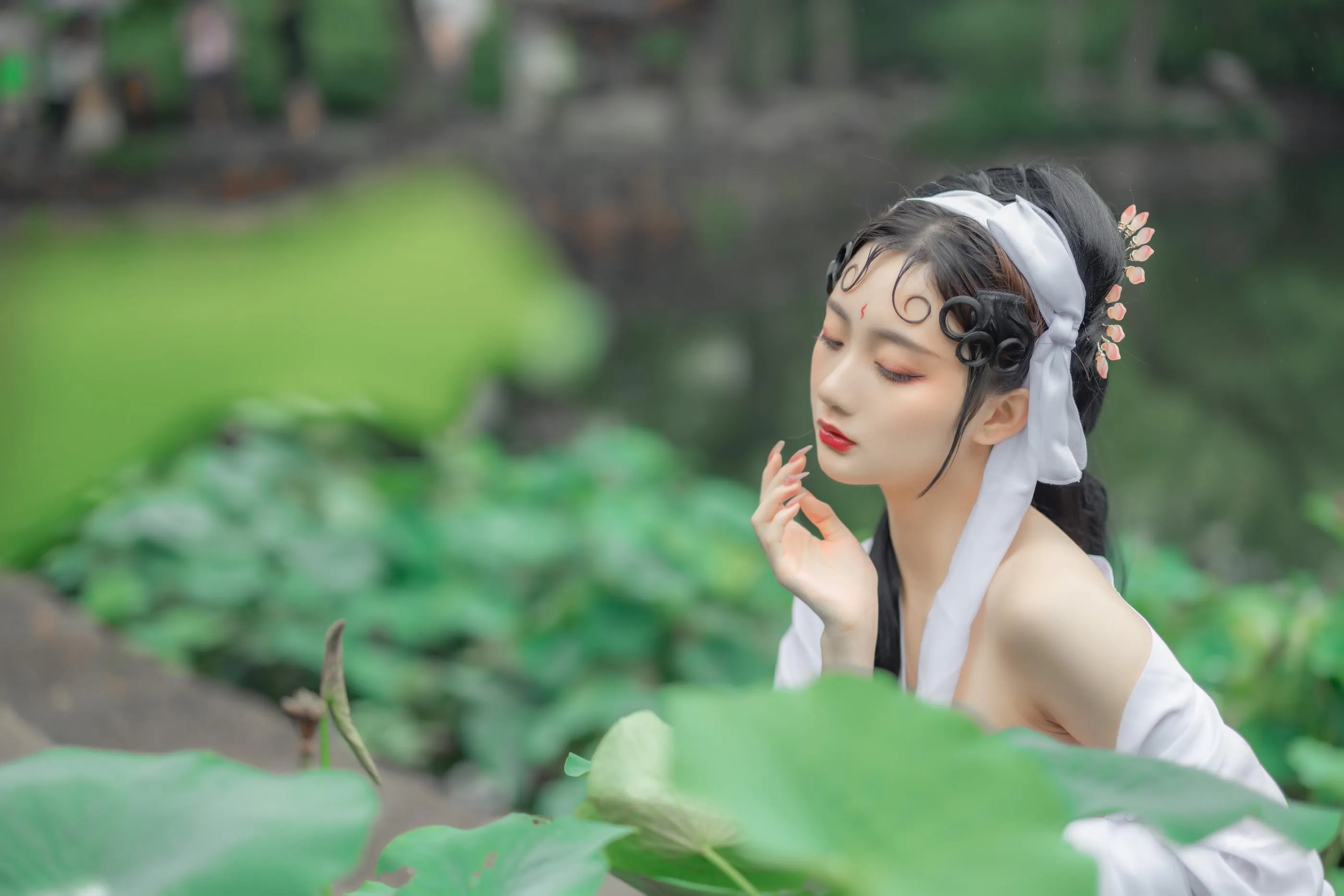 [艺图语] 2022.06.03  白蛇传奇 兔子Zzz不吃胡萝卜 [25P]插图